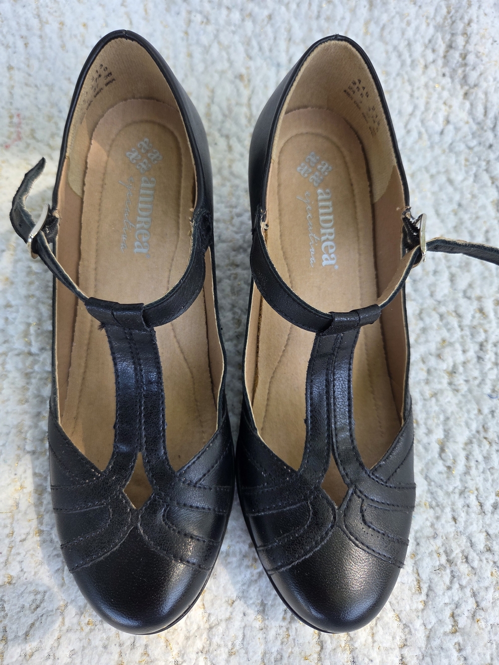 ANDREA FENZI Black T-Strap Women's Comfort Heels Size 7